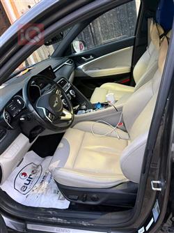 جنسس G70